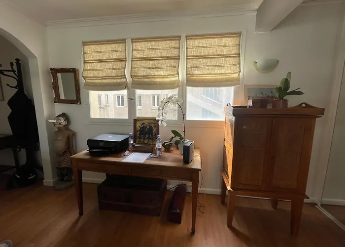 3 Pieces Paris16 פריז
